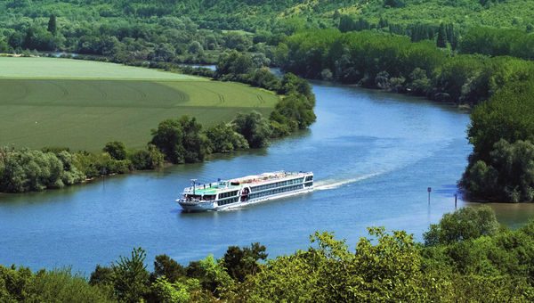 The Amadeus Diamond on the Seine.